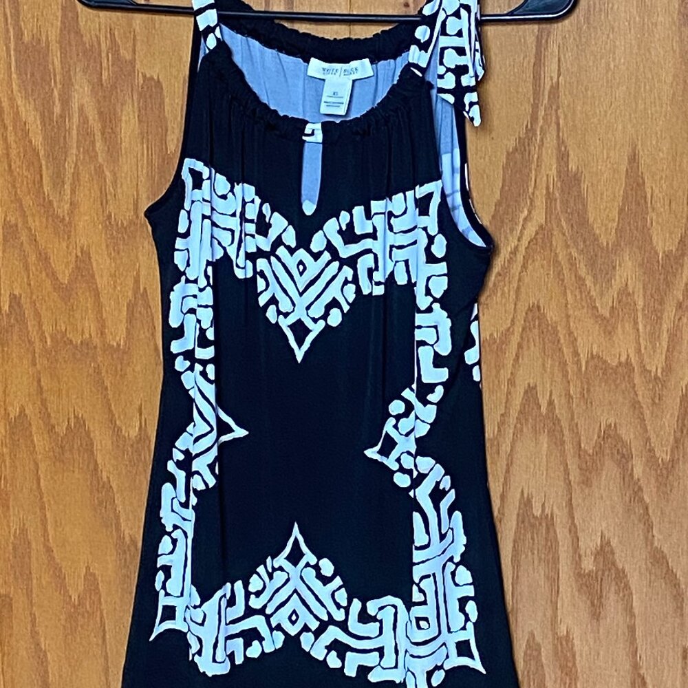 White House Black Market black and white shirt XS